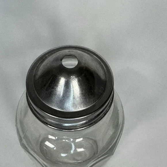 Chicago Glass Vintage Single Hole Sugar/Powder Creamer Shaker Aluminum Lid - Picture 4 of 6
